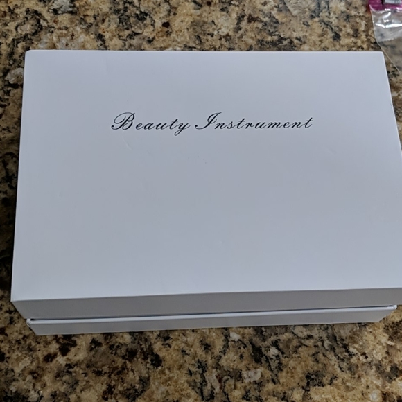 Beauty Instrument - Picture 5 of 5